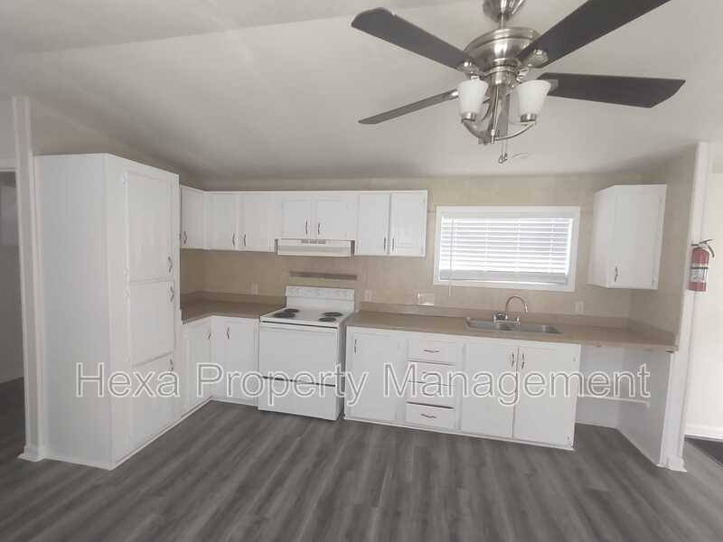 Apartment for rent at 2511 Farm To Market 646 Rd N #4B, Santa Fe, TX 77510