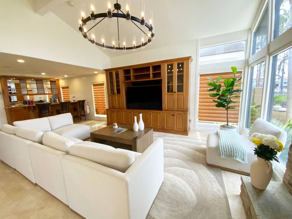 House for rent at 39 Green Turtle Rd, Coronado, CA 92118
