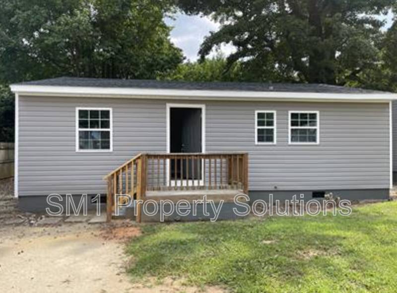 House for rent at 104 Lawndale Ave, High Point, NC 27260