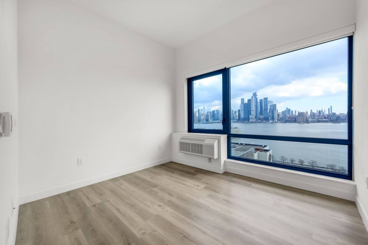 Apartment for rent at 805 Harbor Blvd, Englewood Cliffs, NJ 07632