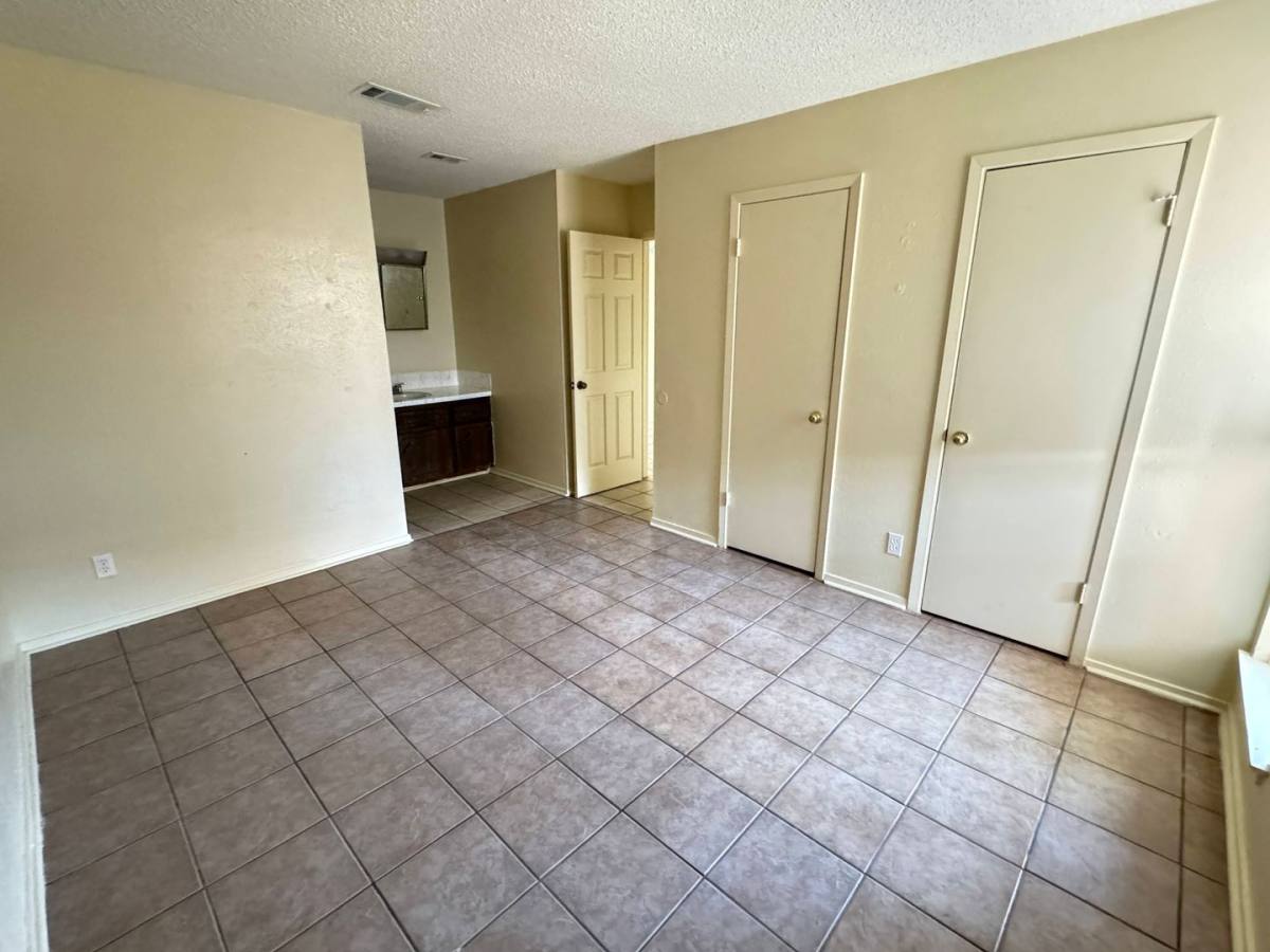 Apartment for rent at 2206 Silverway Dr, Killeen, TX 76549