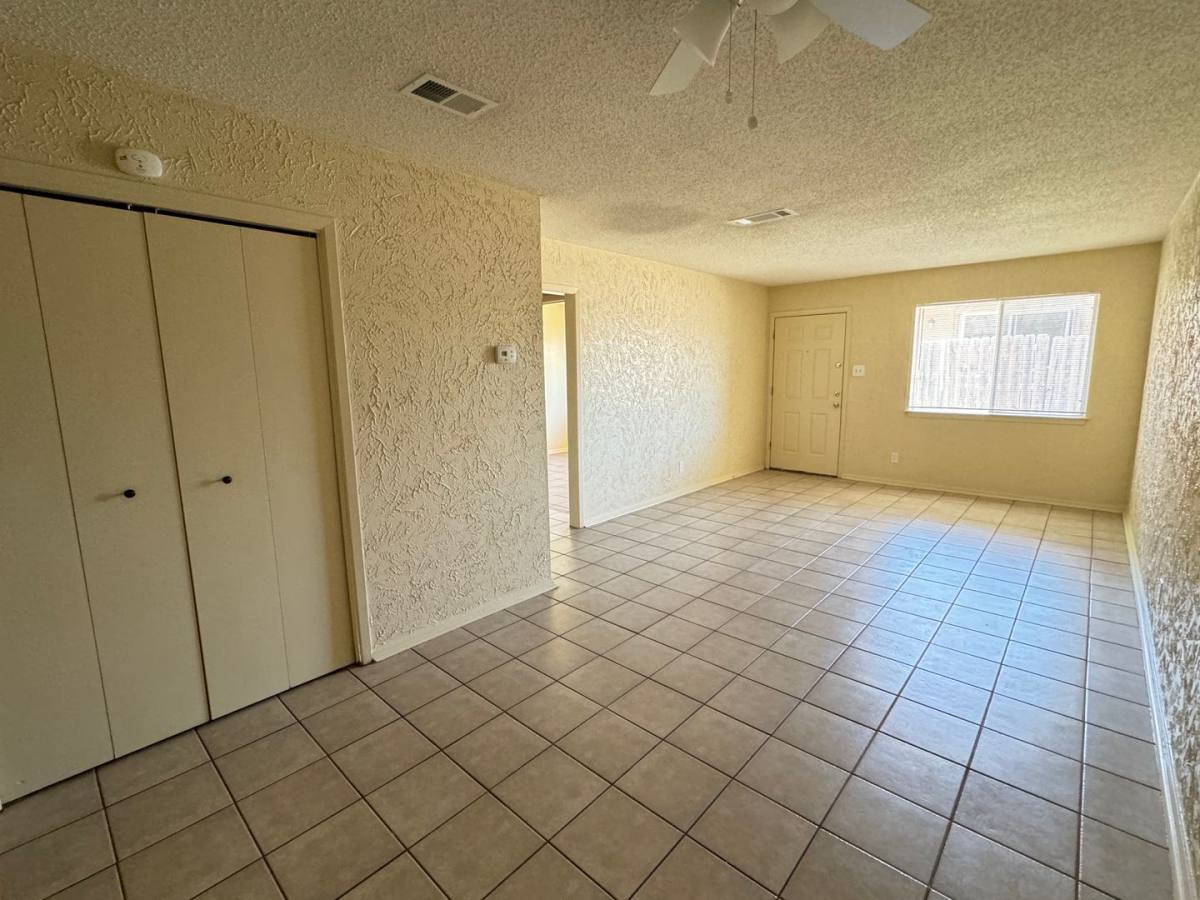 Apartment for rent at 2206 Silverway Dr, Killeen, TX 76549