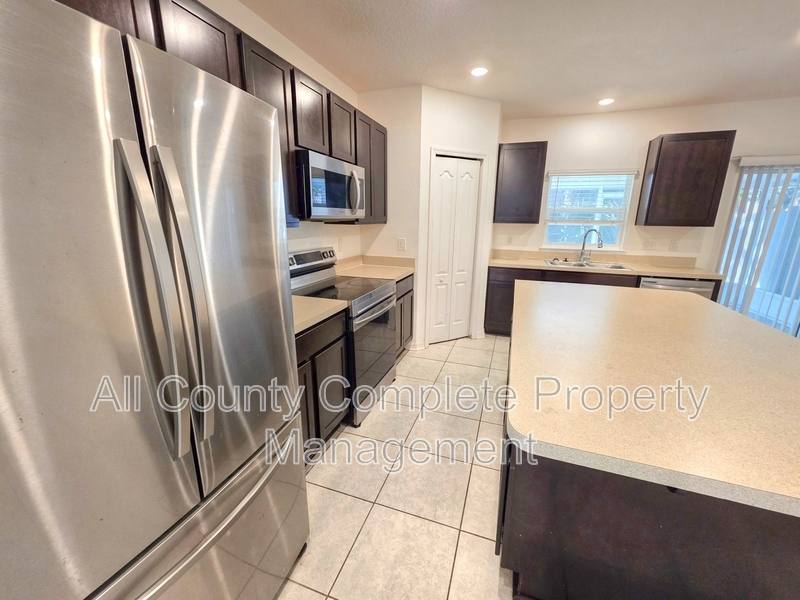 Townhouse for rent at 734 Bent Baum, Jacksonville, FL 32205