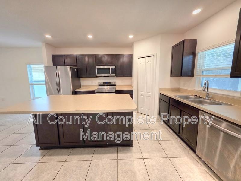 Townhouse for rent at 734 Bent Baum, Jacksonville, FL 32205