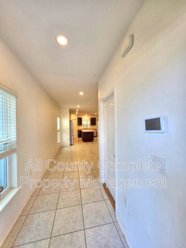 Townhouse for rent at 734 Bent Baum, Jacksonville, FL 32205