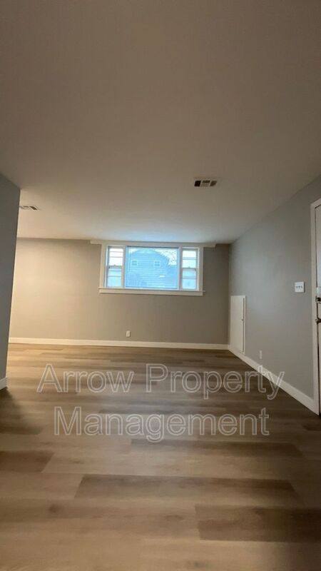 Apartment for rent at 1100 S 25th St #3, Lincoln, NE 68502