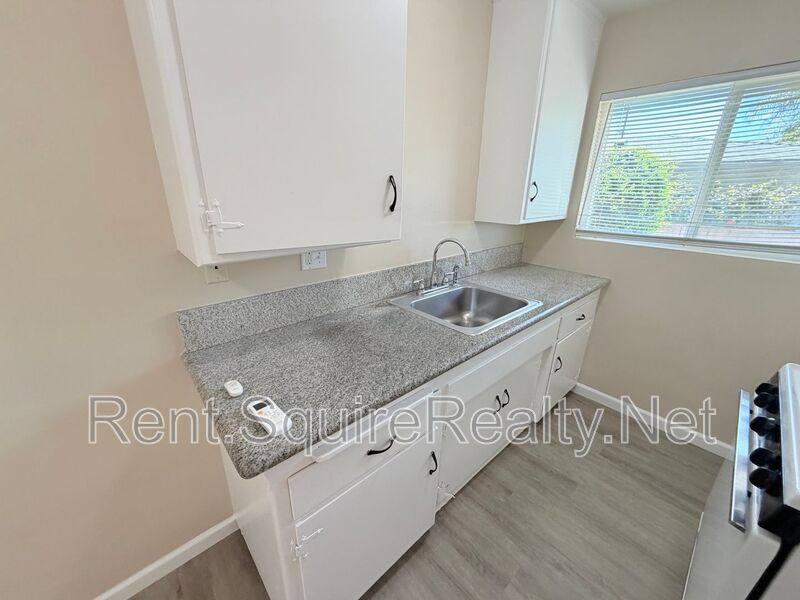 Apartment for rent at 316 N San Gabriel Ave #A, Azusa, CA 91702
