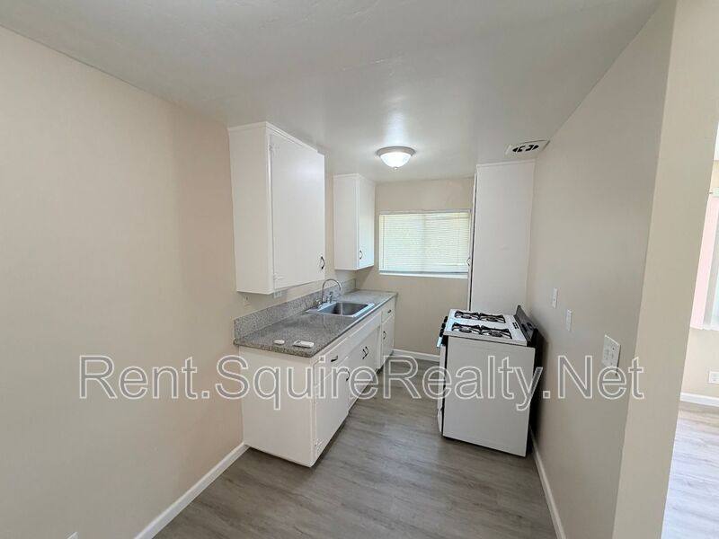 Apartment for rent at 316 N San Gabriel Ave #A, Azusa, CA 91702