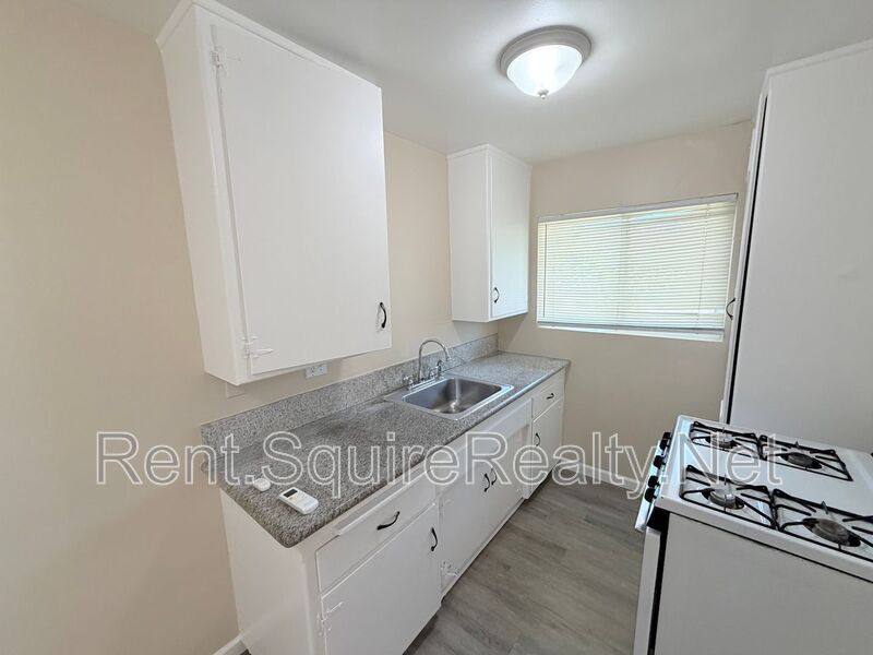 Apartment for rent at 316 N San Gabriel Ave #A, Azusa, CA 91702