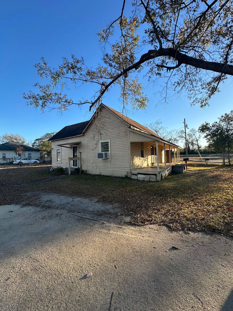 House for rent at 407 Orange St, Vidalia, GA 30474