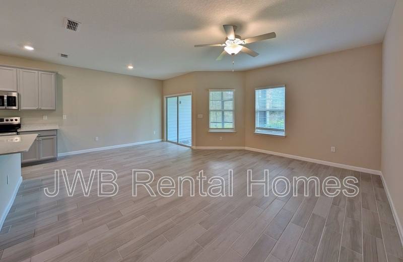 Townhouse for rent at 477 Albany Bay Blvd, Saint Johns, FL 32259