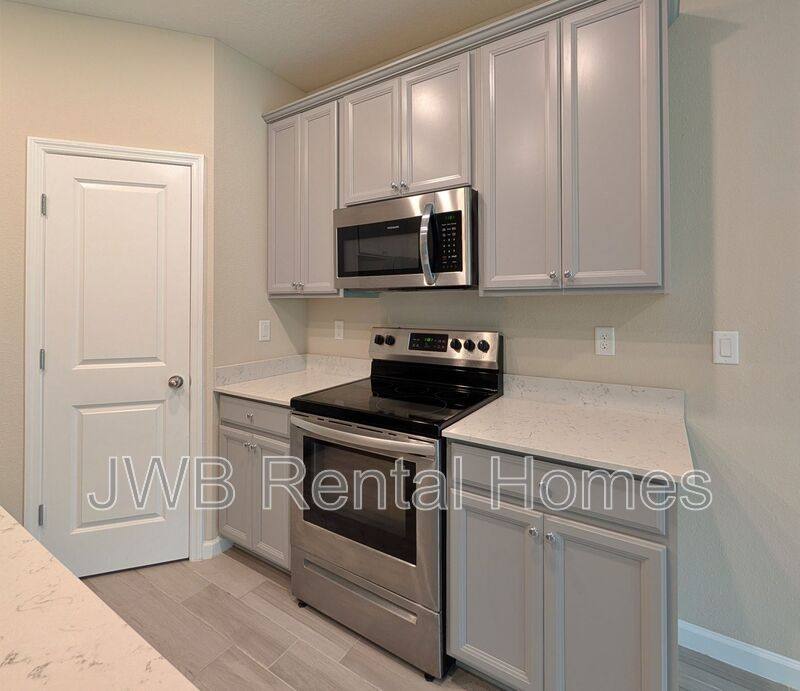 Townhouse for rent at 477 Albany Bay Blvd, Saint Johns, FL 32259