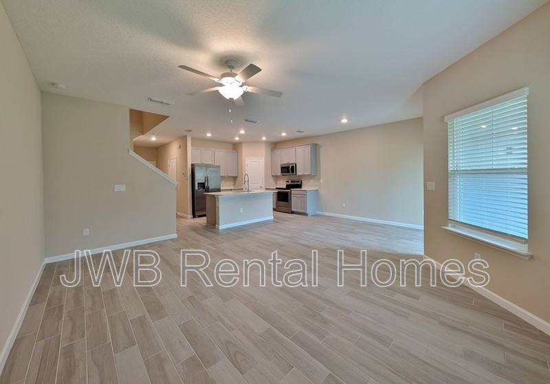 Townhouse for rent at 477 Albany Bay Blvd, Saint Johns, FL 32259
