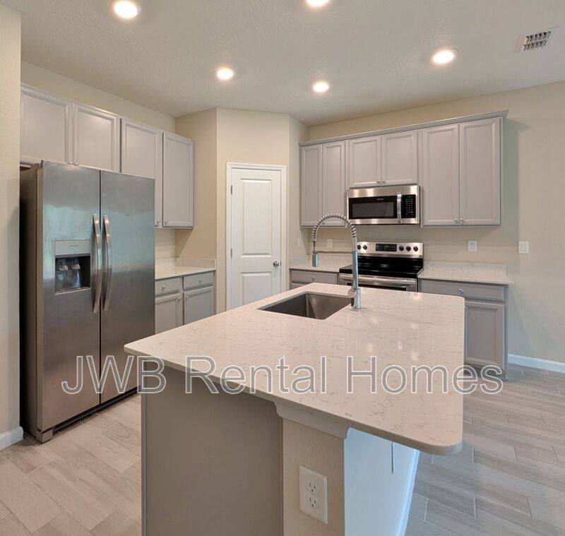 Townhouse for rent at 477 Albany Bay Blvd, Saint Johns, FL 32259