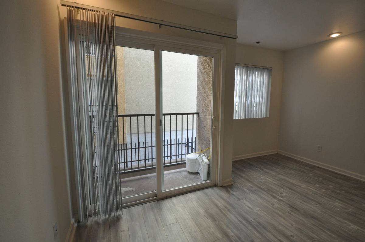 Apartment for rent at 11035 Otsego St, North Hollywood, CA 91601