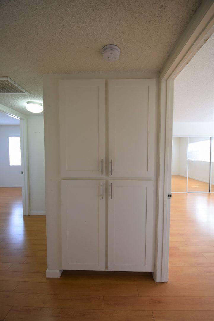 Apartment for rent at 4930 Whitsett Ave, Valley Village, CA 91607