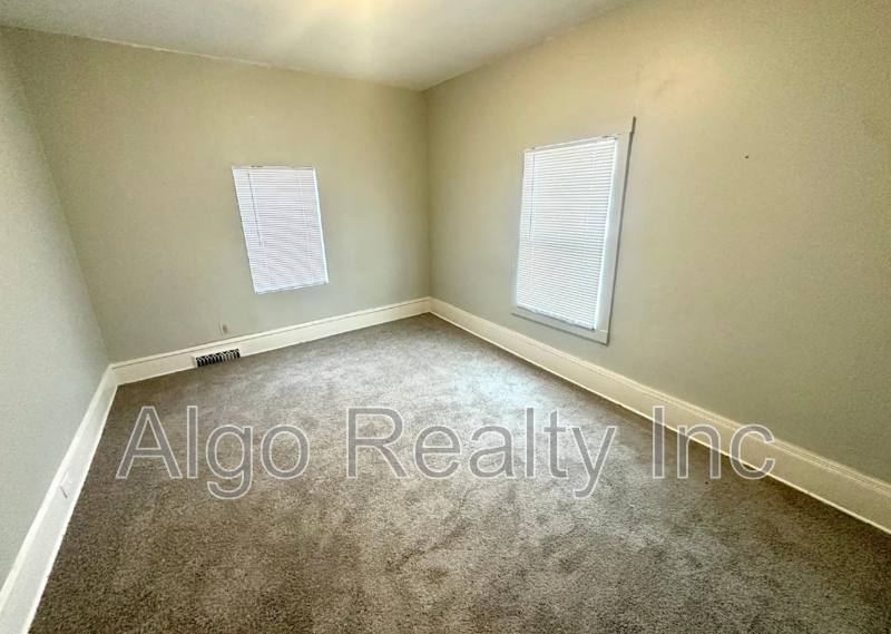 House for rent at 1402 N 21st Ave, Minneapolis, MN 55411