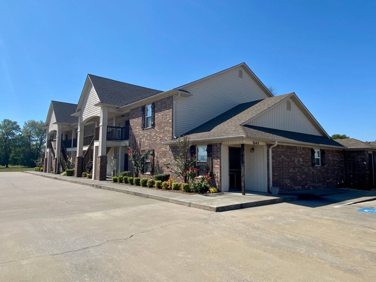 Apartment for rent at 2540 Cavanaugh Rd, Fort Smith, AR 72908