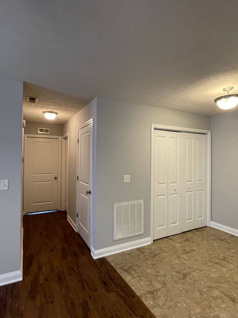 Apartment for rent at 429 Upper Stone Ave, Bowling Green, KY 42101