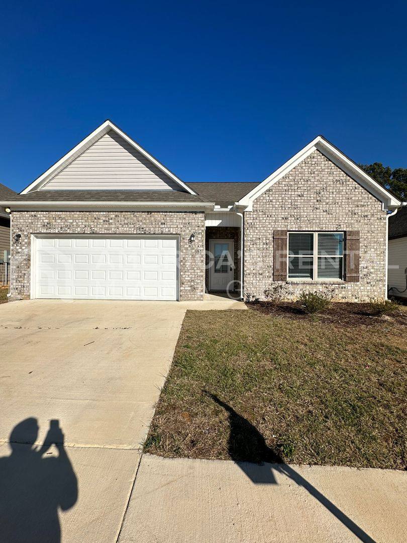 House for rent at 200 County Rd, Cullman, AL 35058