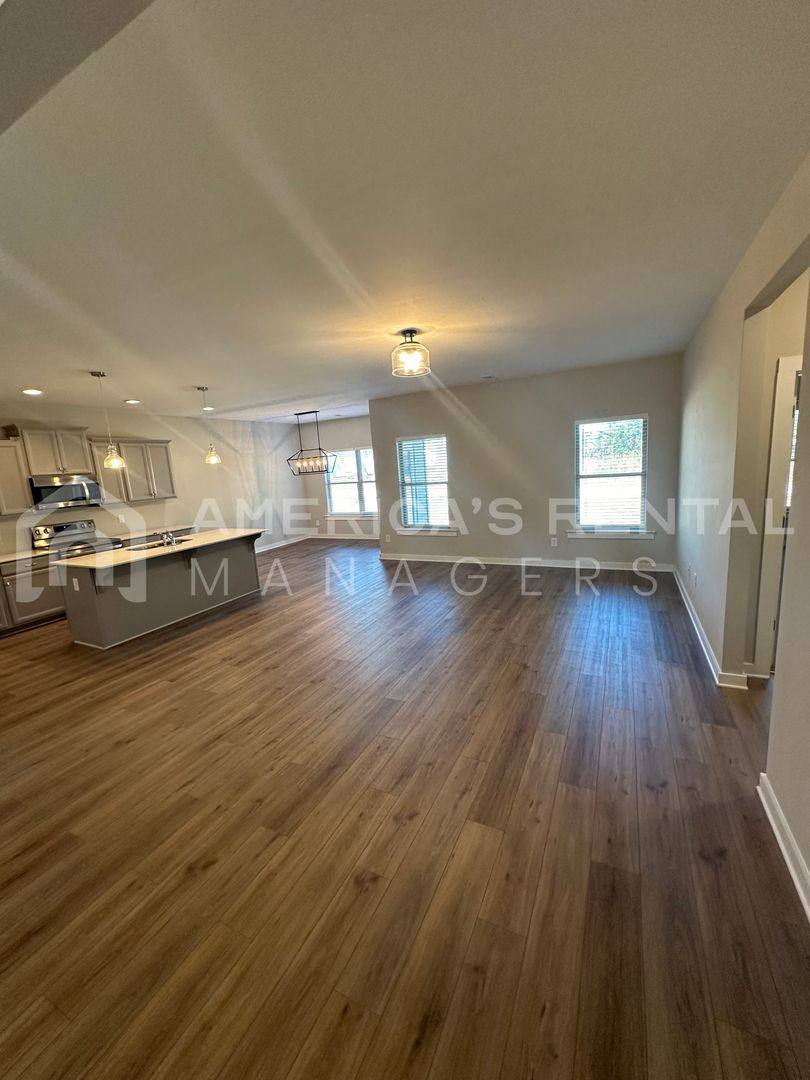House for rent at 200 County Rd, Cullman, AL 35058