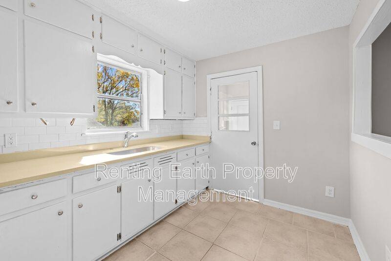 House for rent at 7404 Paris Ave, Birmingham, AL 35206