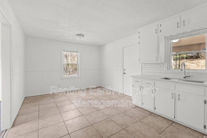 House for rent at 1333 5th Place NW, Birmingham, AL 35215
