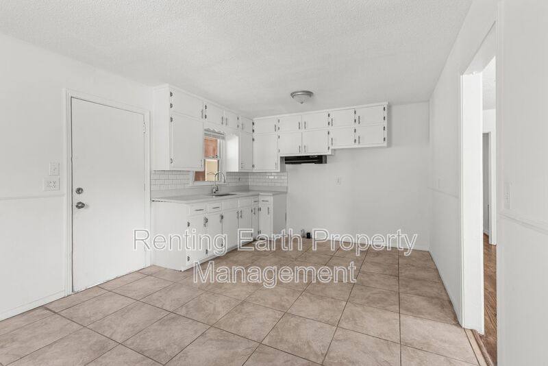 House for rent at 1333 5th Place NW, Birmingham, AL 35215