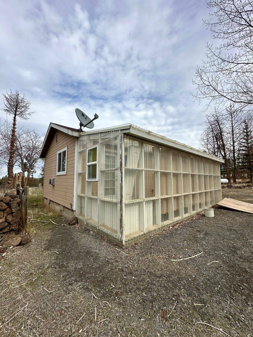 House for rent at 333 SW 35th St, Redmond, OR 97756