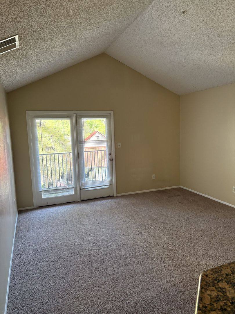 Apartment for rent at 249 Afton Square, Altamonte Springs, FL 32714
