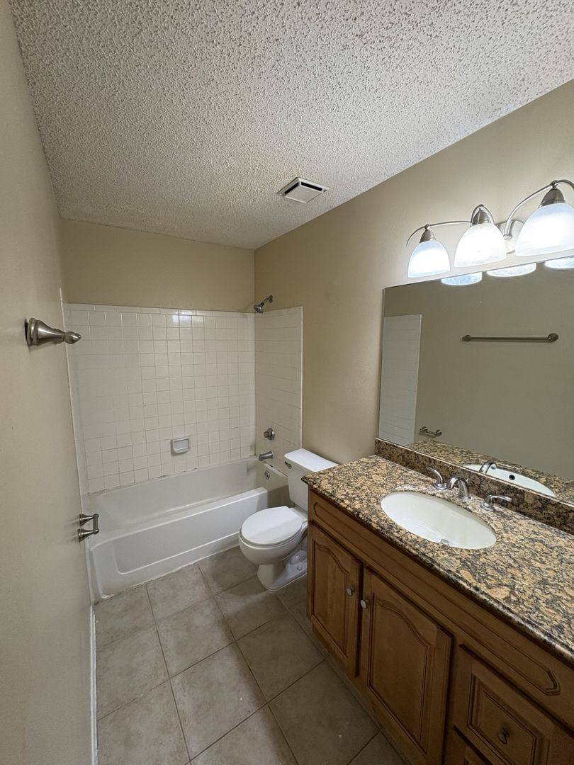 Apartment for rent at 249 Afton Square, Altamonte Springs, FL 32714