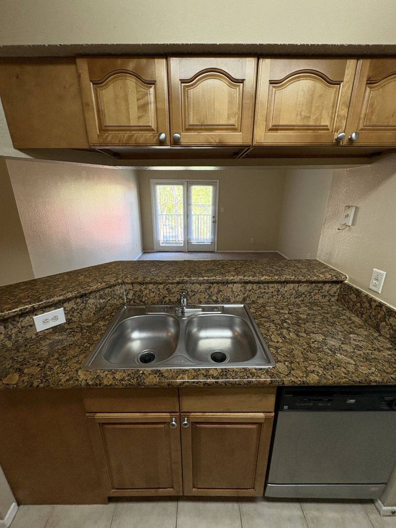 Apartment for rent at 249 Afton Square, Altamonte Springs, FL 32714