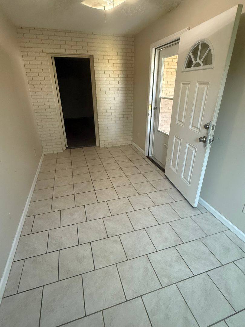 Apartment for rent at 501 Vandell Blvd, Gadsden, AL 35904