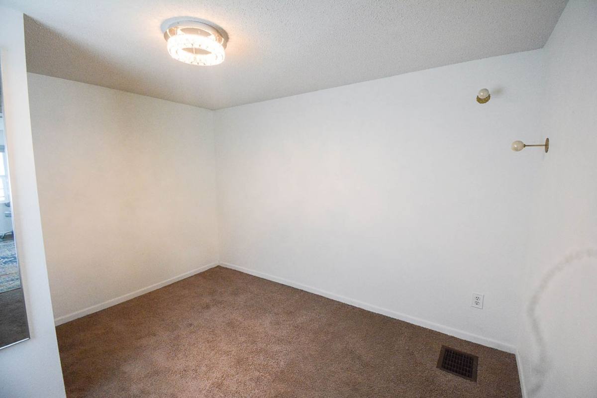 Apartment for rent at 1732 2nd Ave SE, Rochester, MN 55904