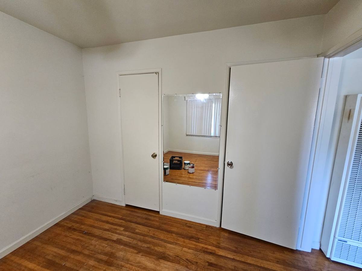 Apartment for rent at 2753 E Monroe St, Long Beach, CA 90810