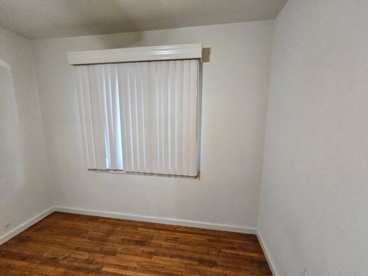 Apartment for rent at 2753 E Monroe St, Long Beach, CA 90810