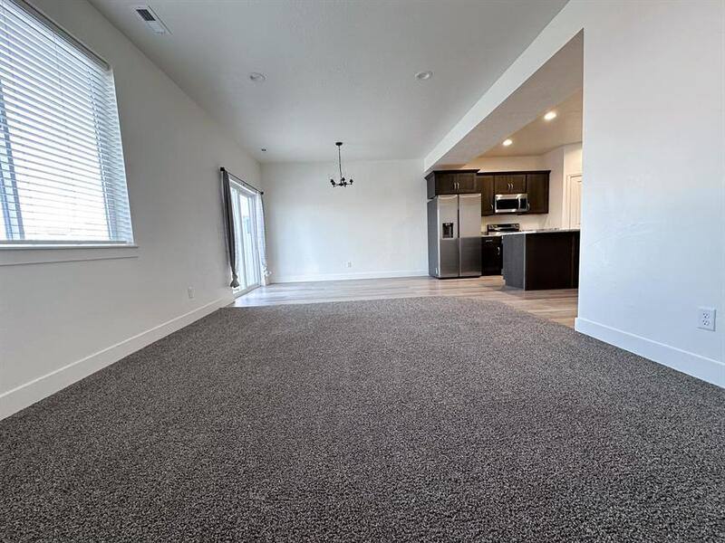 Townhouse for rent at 225 W 950 S #74, Tremonton, UT 84337