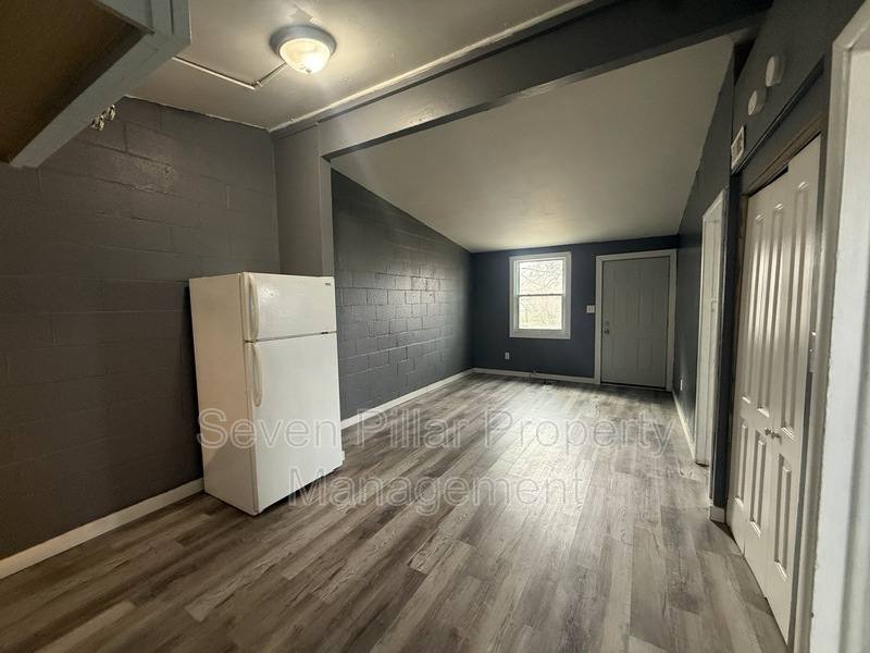 Townhouse for rent at 1629 Lexington Ave #A, Columbus, OH 43211