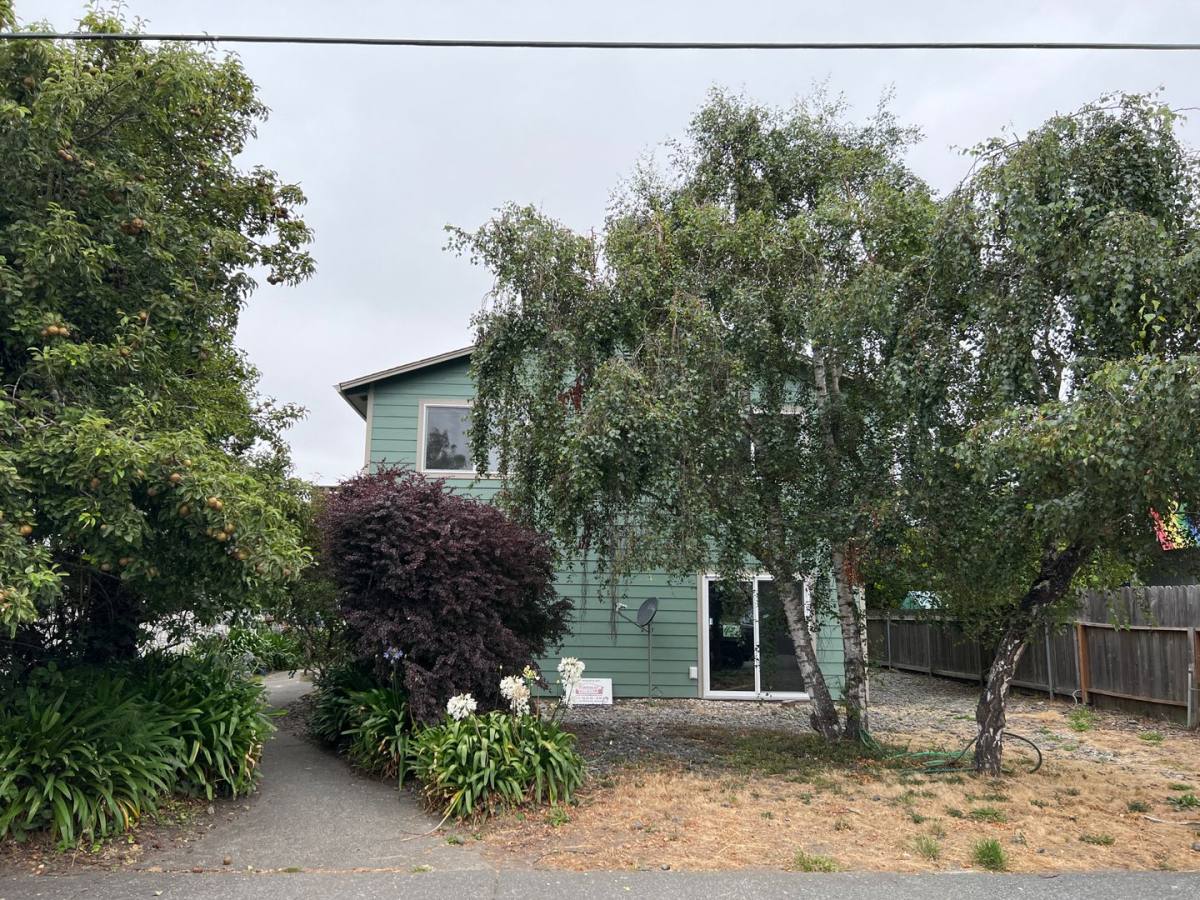 Apartment for rent at 187 F St, Arcata, CA 95521