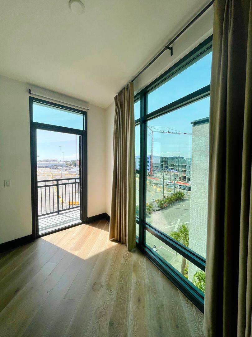 Condo for rent at 5 Gadsdenboro St #411, Charleston, SC 29401