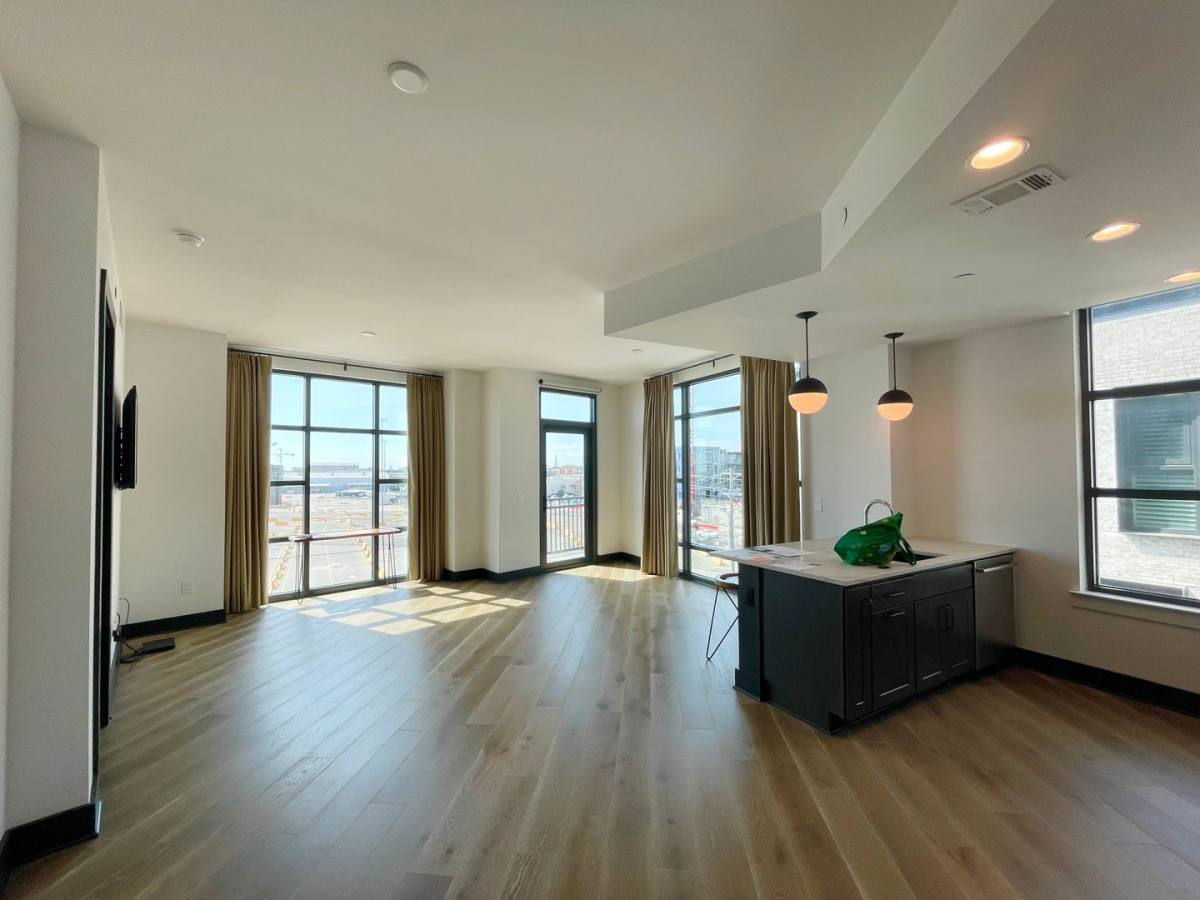 Condo for rent at 5 Gadsdenboro St #411, Charleston, SC 29401