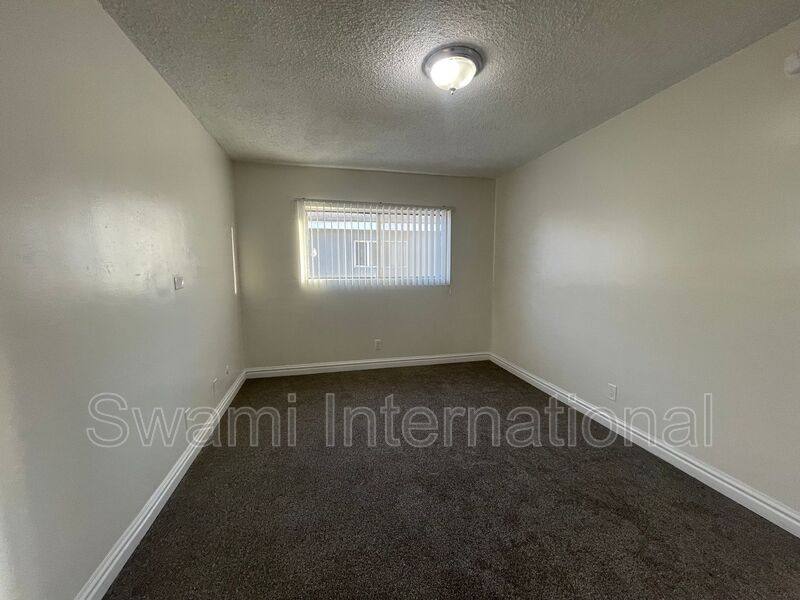 Apartment for rent at 10970 S Figueroa St #7, Los Angeles, CA 90061