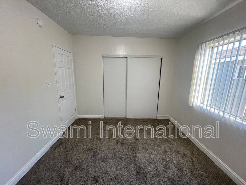 Apartment for rent at 10970 S Figueroa St #7, Los Angeles, CA 90061
