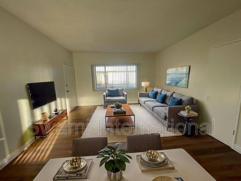 Apartment for rent at 10970 S Figueroa St #7, Los Angeles, CA 90061