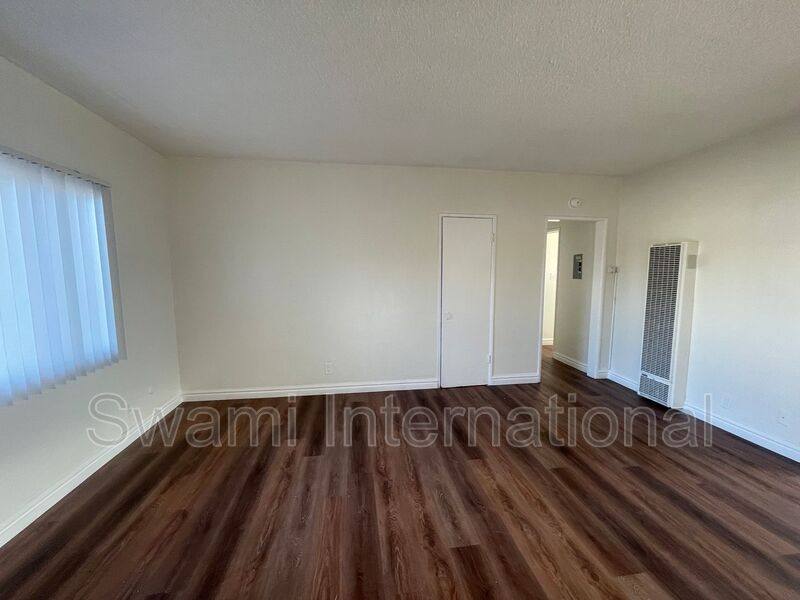 Apartment for rent at 10970 S Figueroa St #7, Los Angeles, CA 90061
