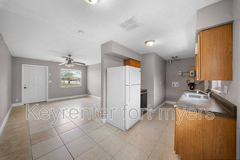 Apartment for rent at 5458 5th Ave, Fort Myers, FL 33907