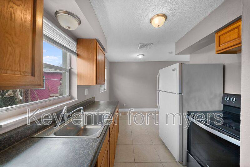 Apartment for rent at 5458 5th Ave, Fort Myers, FL 33907