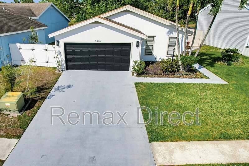 House for rent at 4567 Brook Dr, West Palm Beach, FL 33417