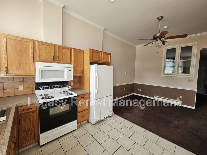 283 E Main St #2, Plymouth, PA 18651 - Apartment for Rent - Image 2