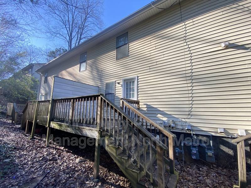 Townhouse for rent at 3054 Destin Circle, Snellville, GA 30078